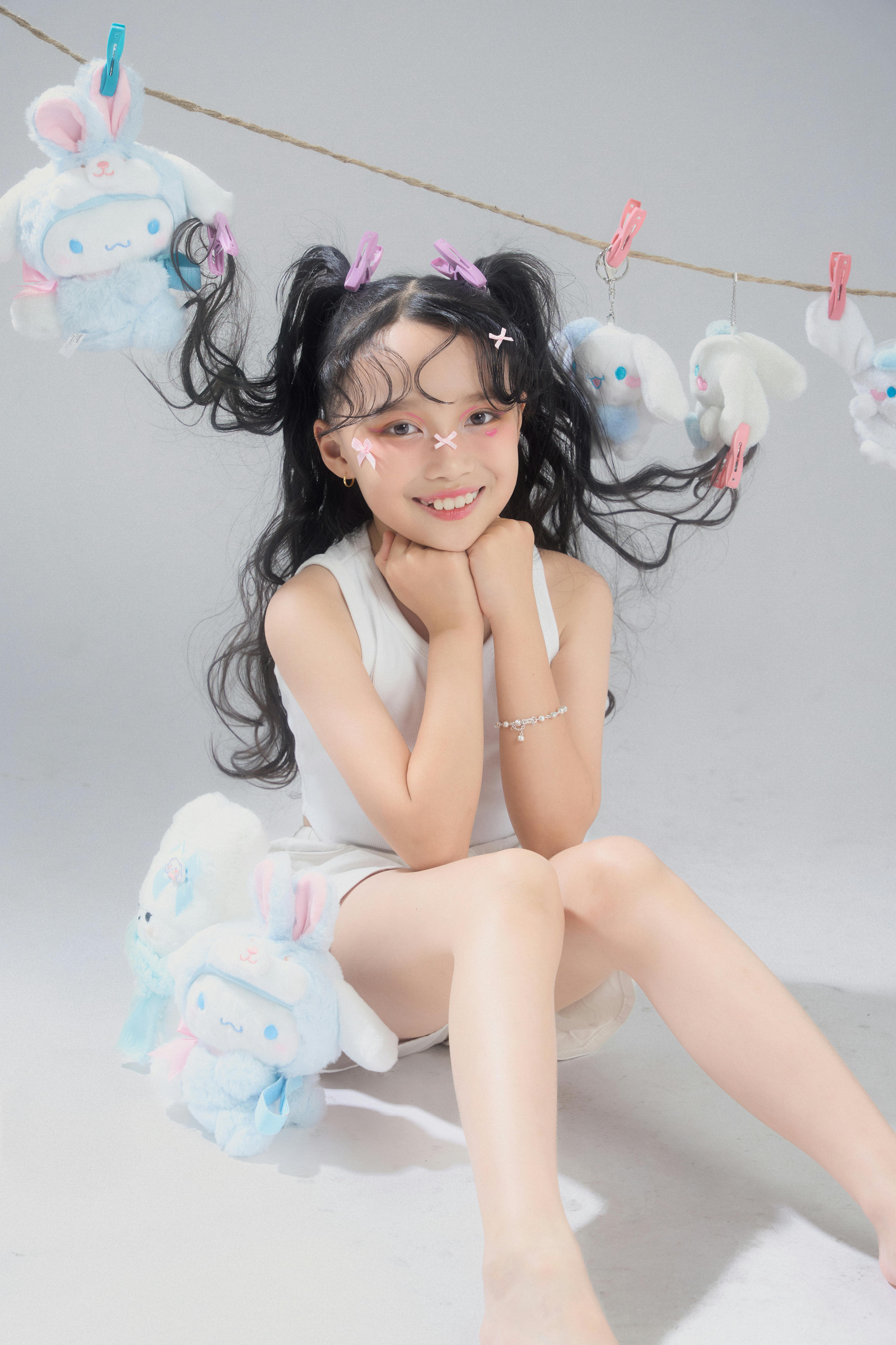 动漫《夜航学院》海报